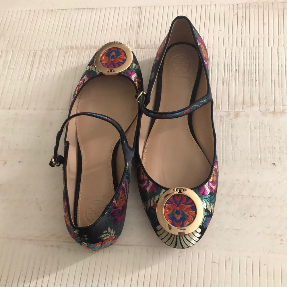 Tory Burch flat sandals with straps